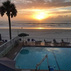 Meet your Posher, Jean